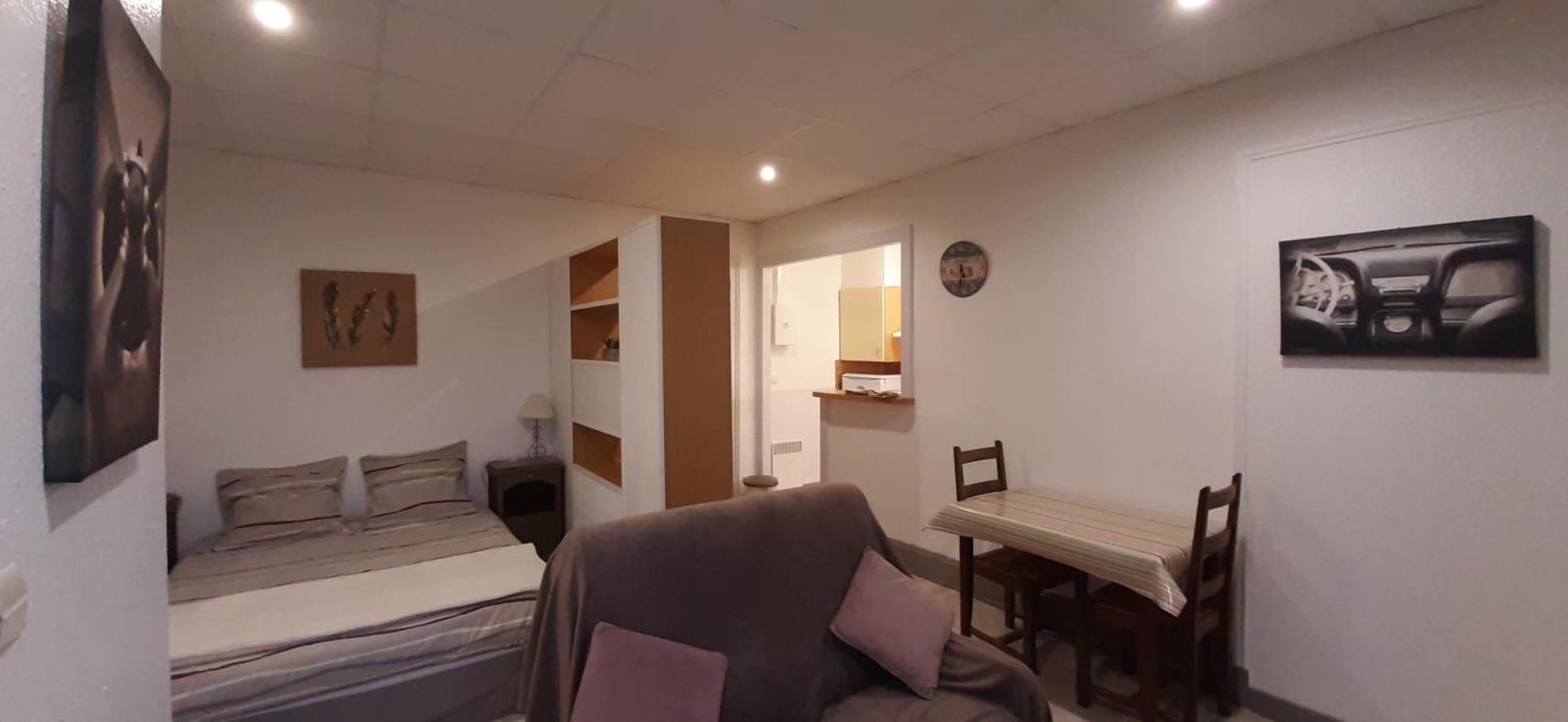 Ecm Continental Apartment Vittel Bagian luar foto