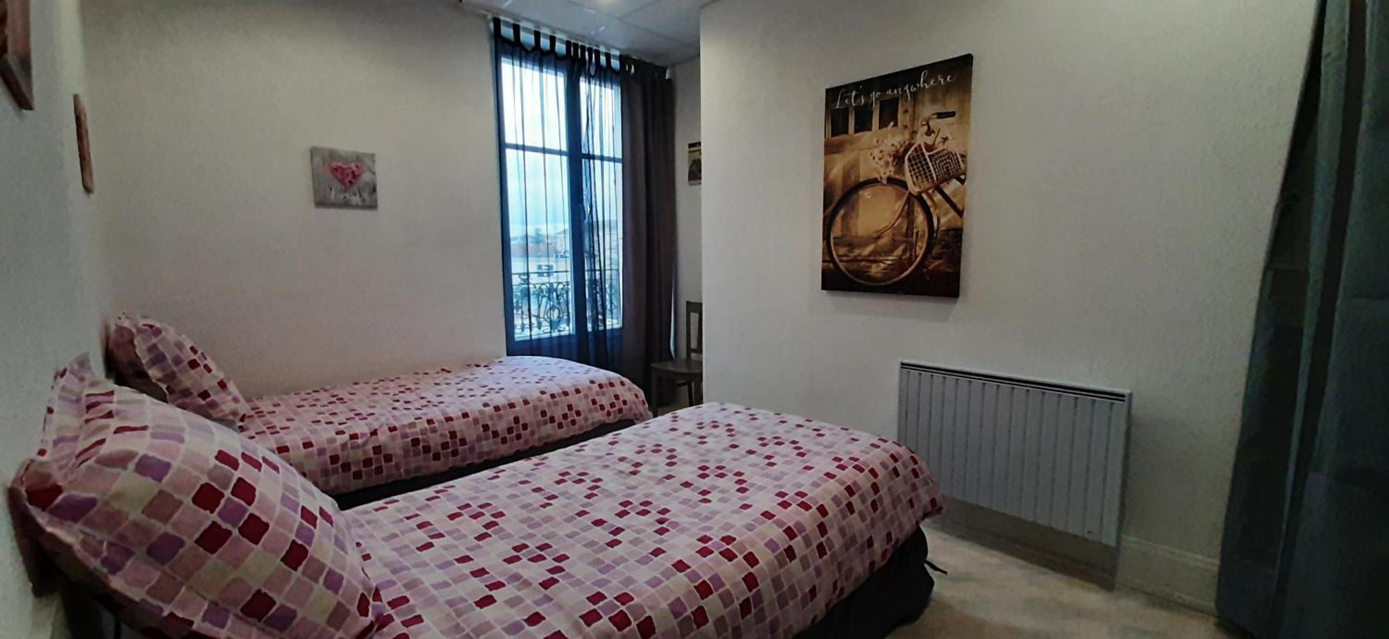Ecm Continental Apartment Vittel Bagian luar foto